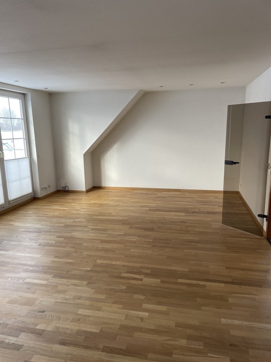 Wohnzimmer rechte Seite Dachgeschosswohnung Norderstedt