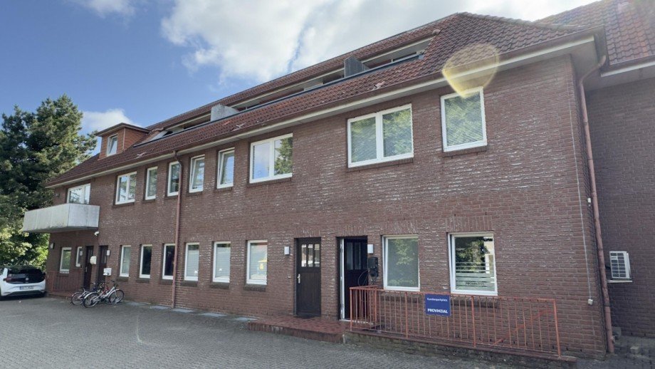 Anischt 2 R�ckseite Mehrfamilienhaus Norderstedt