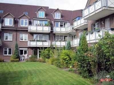 Wohnung mit Balkon, Tiefgaragenstellplatz Dachgeschosswohnung Norderstedt