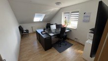 Gewerbe - B�ro 2 im OG links Vielseitiges Wohn- und Gewerbeensemble ohne K�ufercourtage